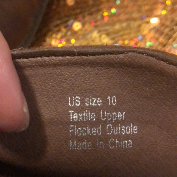 “Cool” Volatile Brand short western-style bootie/w multi-color southwest fringe - Picture 9 of 9